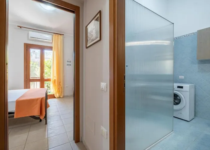 Nyaraló In A 5 Minuti Dal Mare E Centro Paese- Privacy E Relax Oasi dei Due Mari