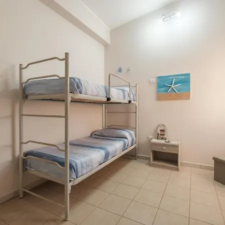 Prázdninový dům Indipendente A 5 Minuti Dal Mare E Centro Paese- Privacy E Spendida Veranda Oasi dei Due Mari