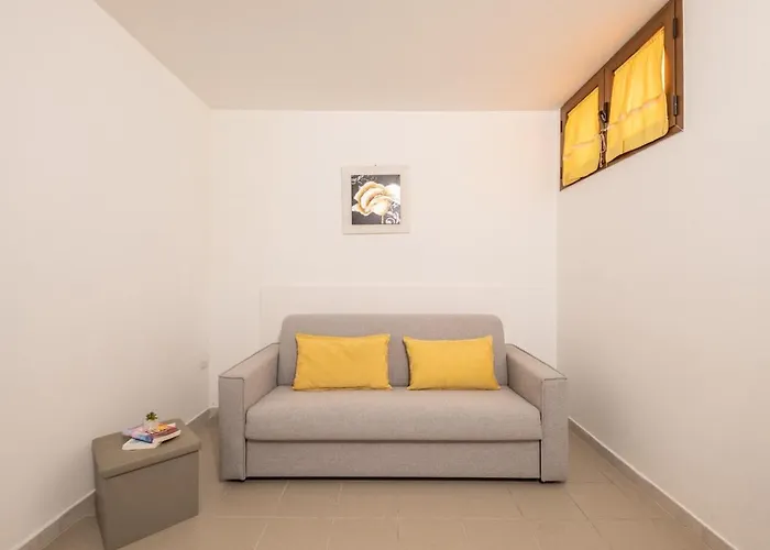 In A 5 Minuti Dal Mare E Centro Paese- Privacy E Relax Tatil Evi Oasi dei Due Mari